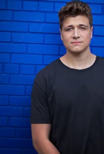 Luke Mones